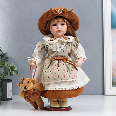 Кукла коллекционная 
